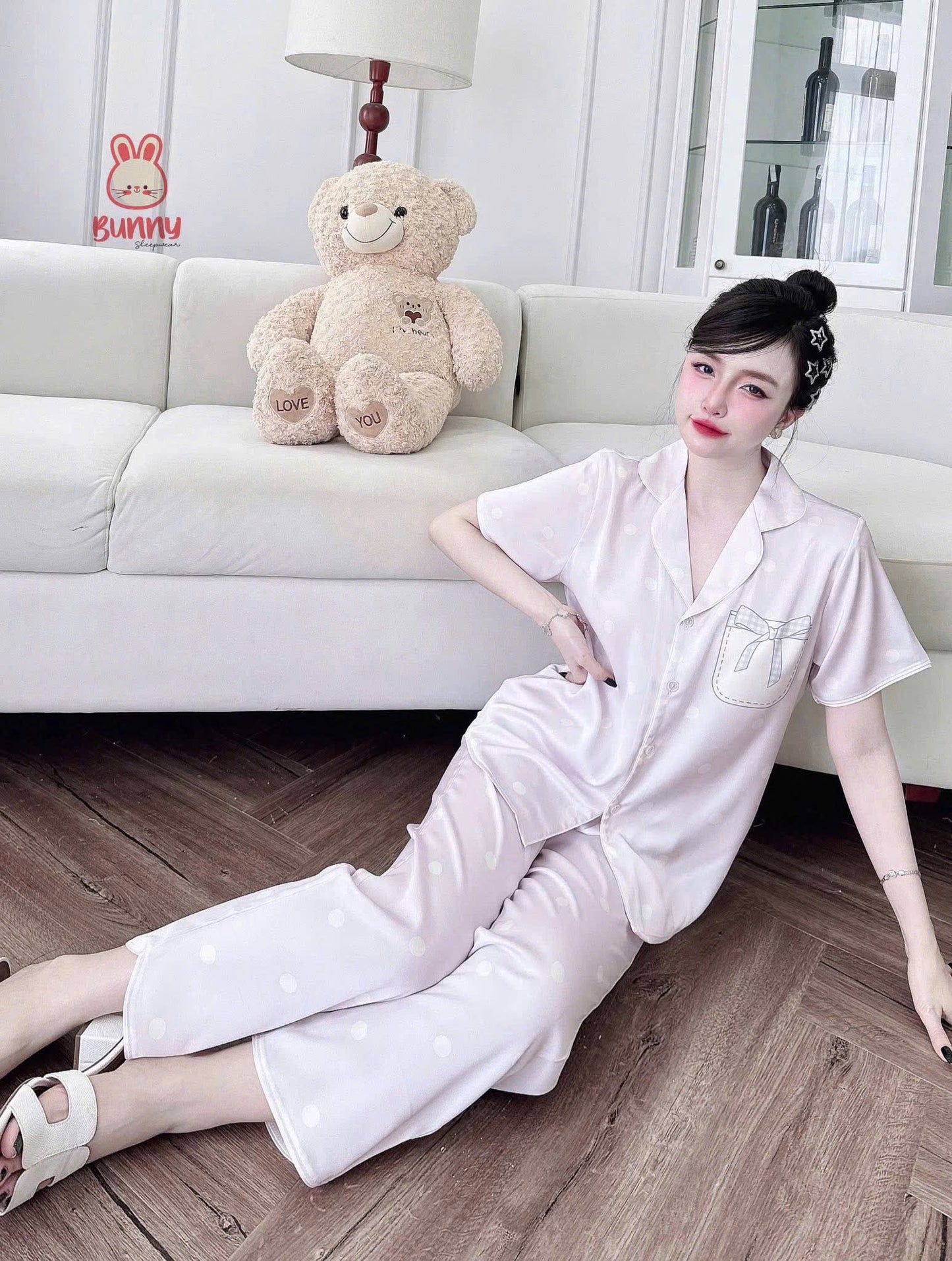 Bộ ngủ tay ngắn viền cong Bunny
