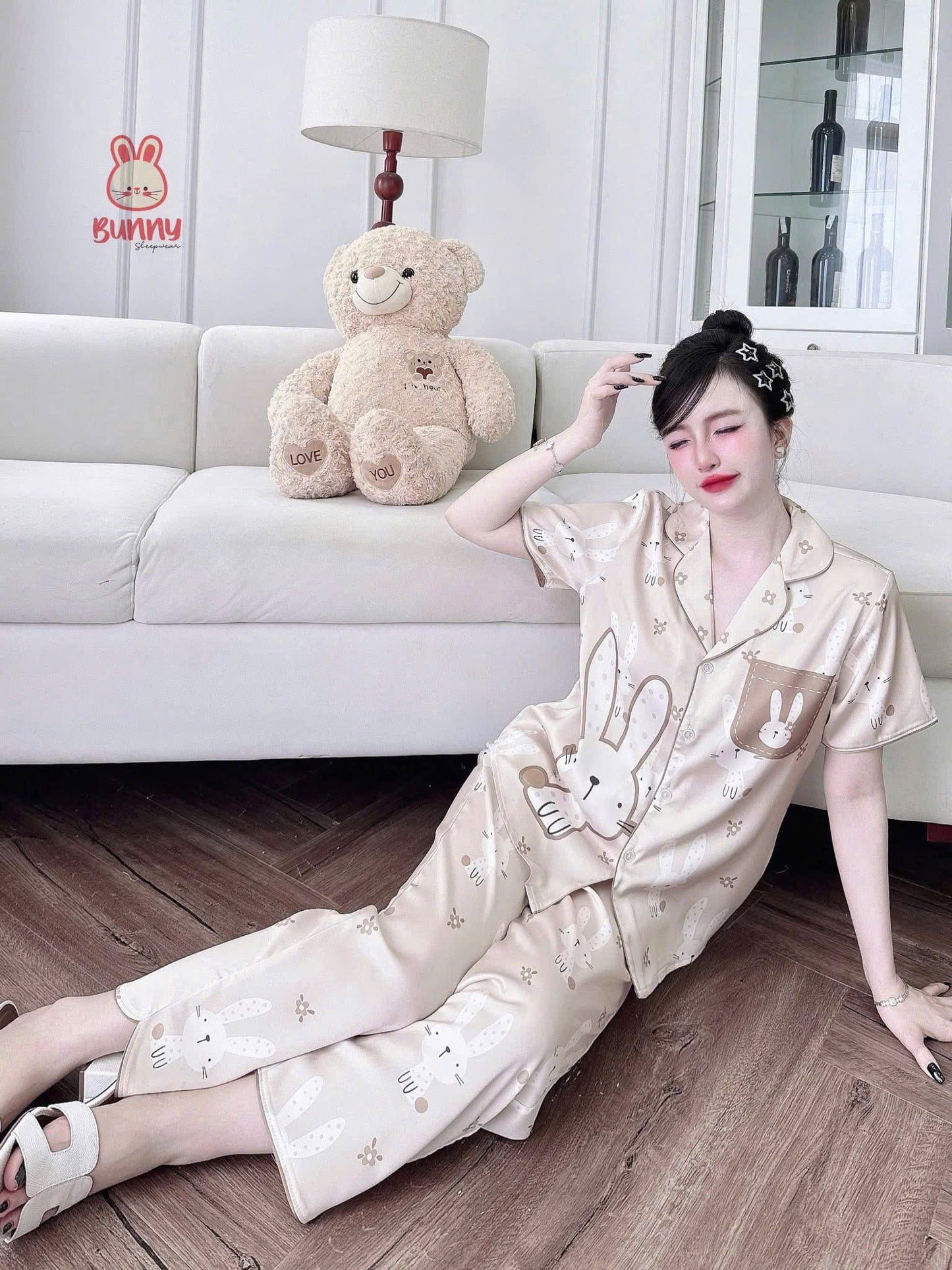 Bộ ngủ tay ngắn viền cong Bunny