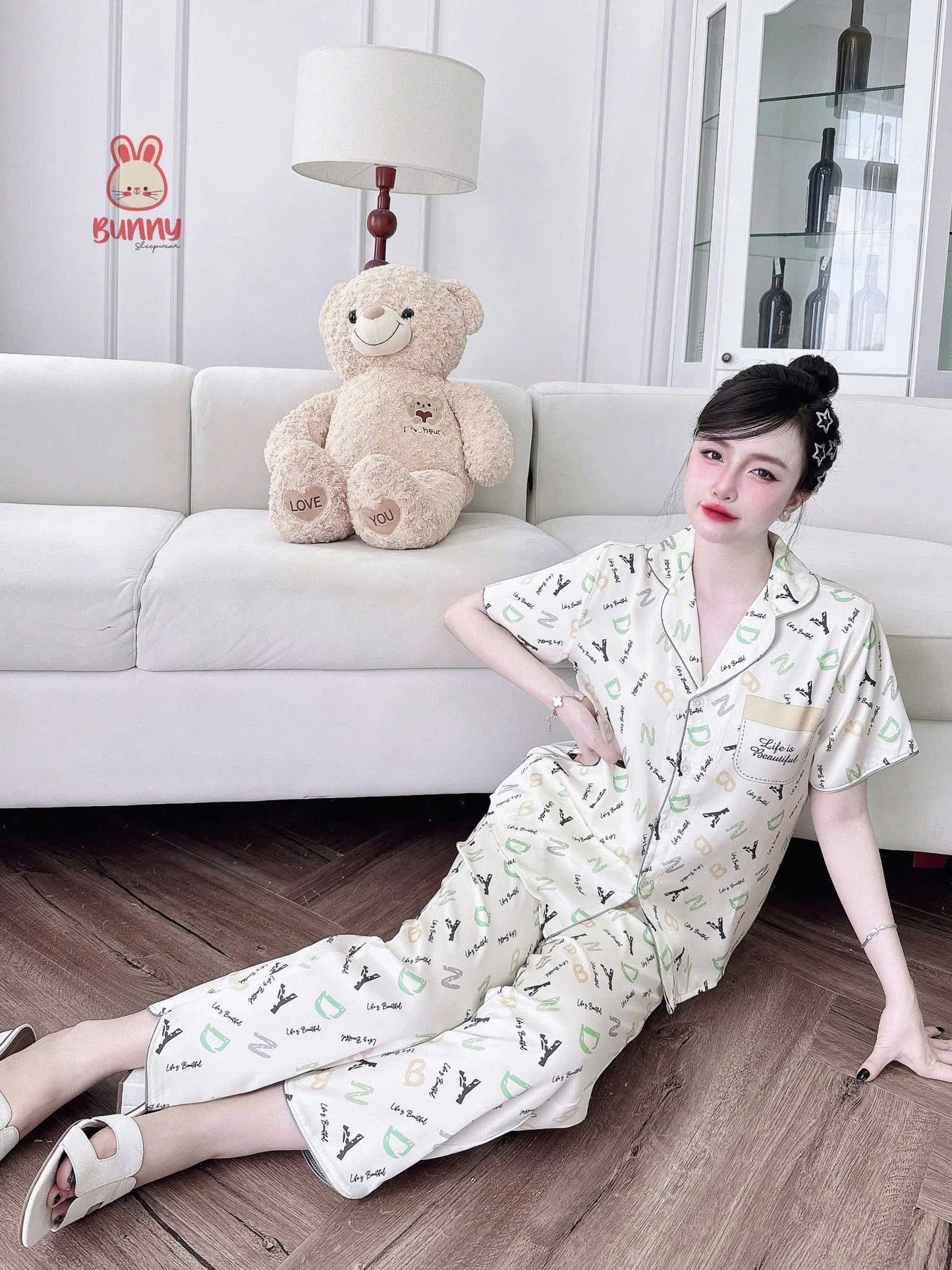 Bộ ngủ tay ngắn viền cong Bunny