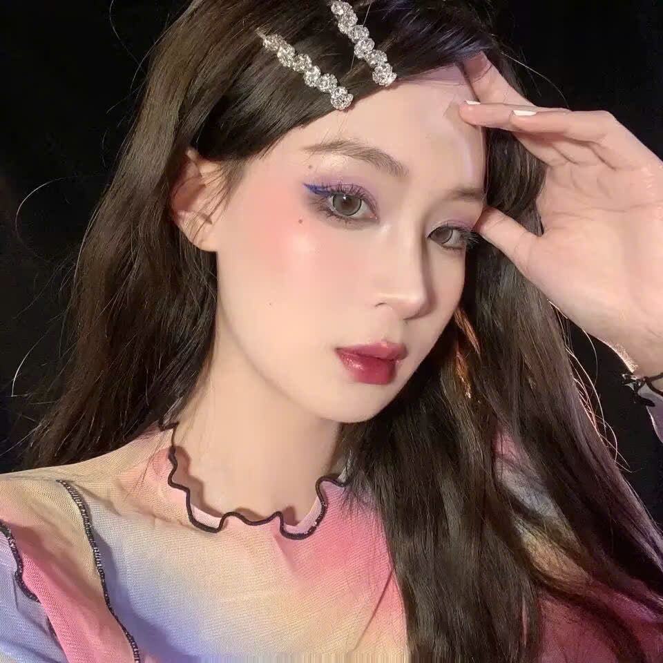 Cặp kẹp tóc đính đá sáng sang trọng