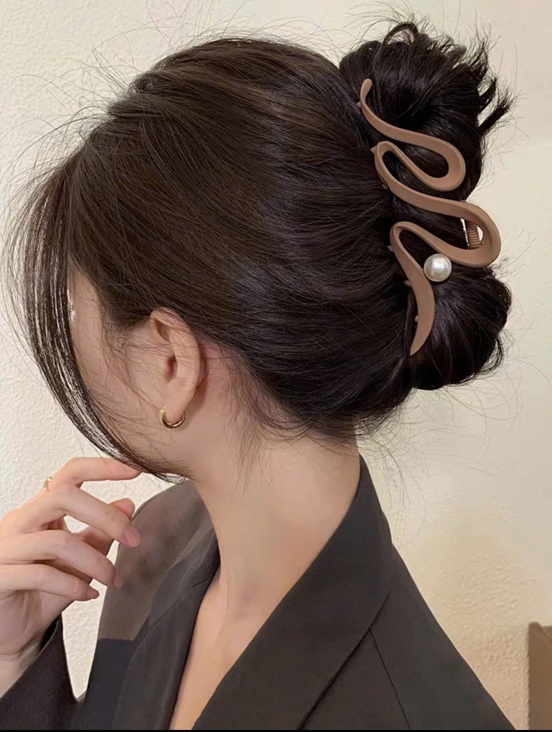 Kẹp càng cua gợn sóng đinh ngọc trai