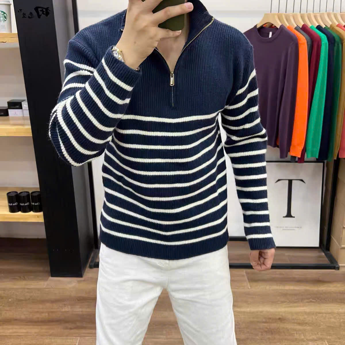 Áo sweater len sọc ngang cổ dây kéo