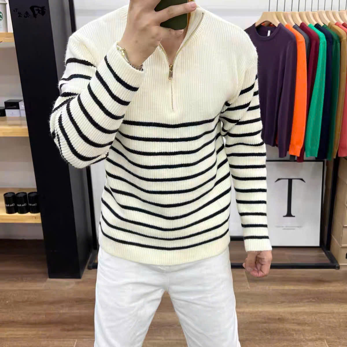 Áo sweater len sọc ngang cổ dây kéo