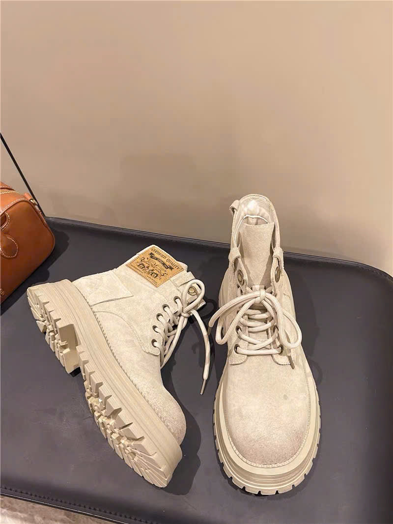 Boots cổ thấp cột dây truyền thống