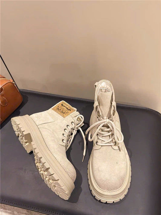 Boots cổ thấp cột dây truyền thống