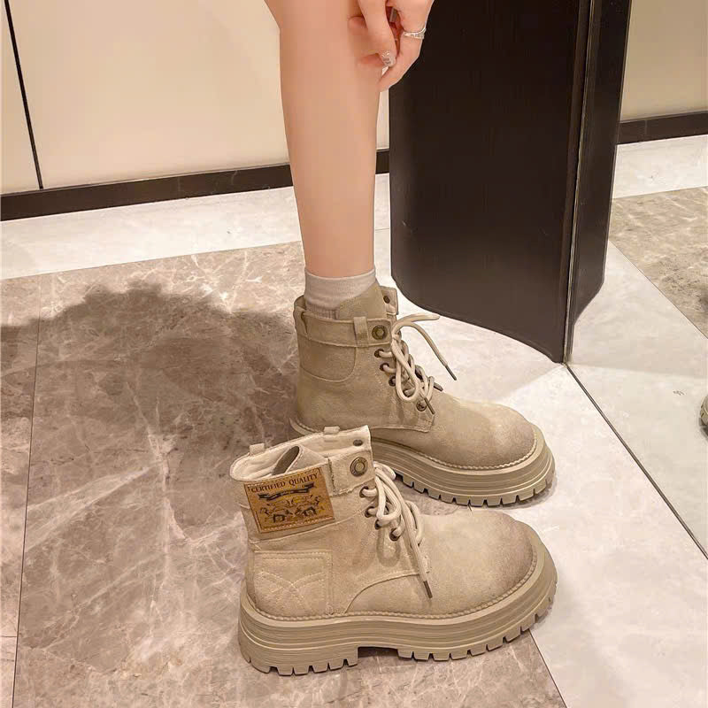 Boots cổ thấp cột dây truyền thống