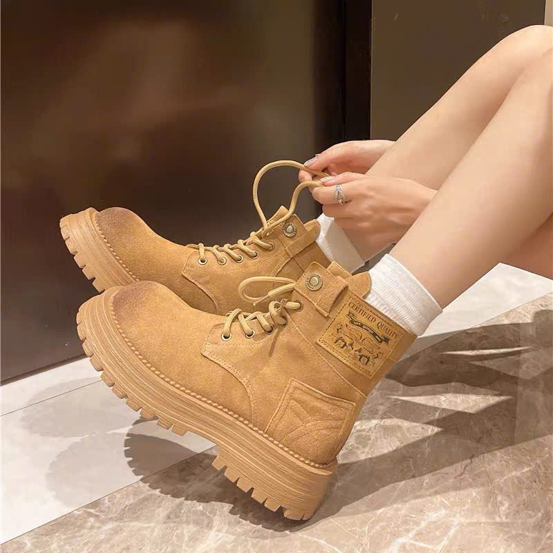 Boots cổ thấp cột dây truyền thống