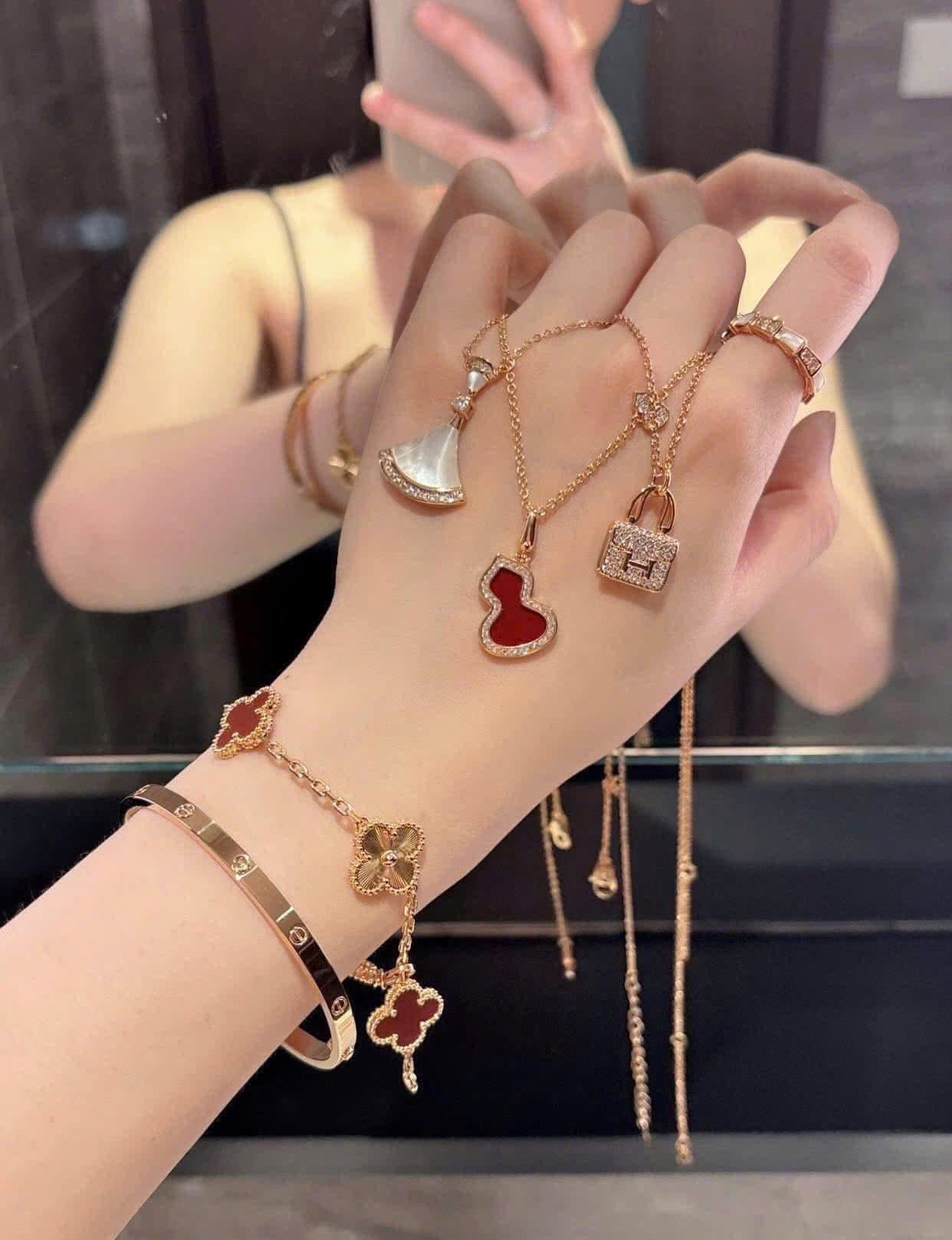 Dây chuyền, vòng VCA rep siêu đẹp