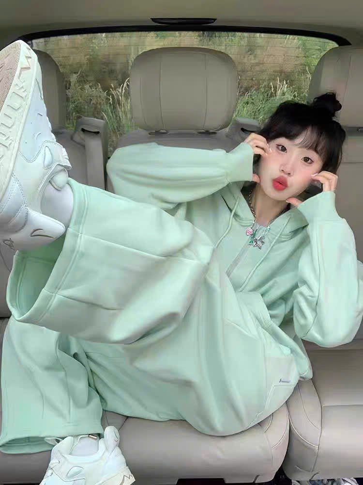 Bộ áo nỉ mũ trùm quần suông xanh mint ngọt ngào