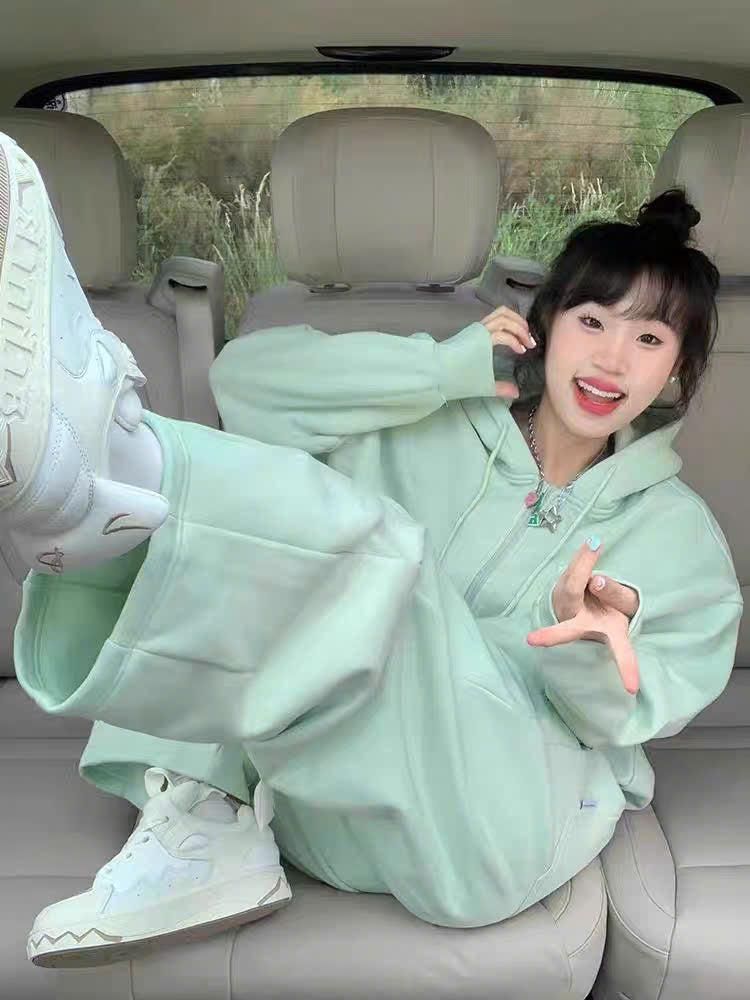 Bộ áo nỉ mũ trùm quần suông xanh mint ngọt ngào