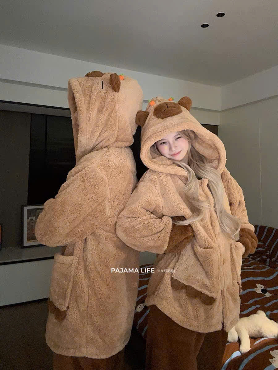 Đồ ngủ đôi Capybara lông mịn ấm áp