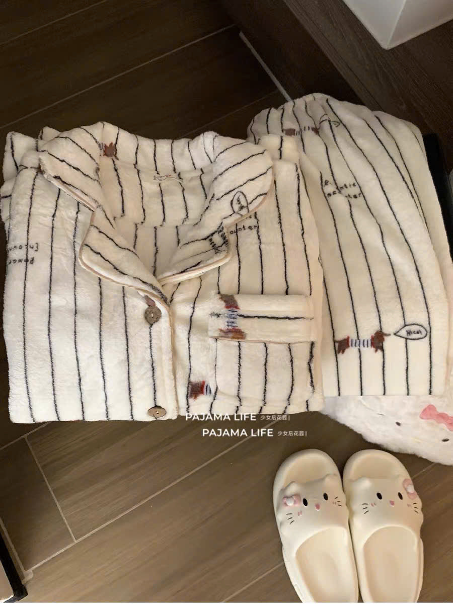 Bộ pijama lông kẻ sọc cho cặp đôi
