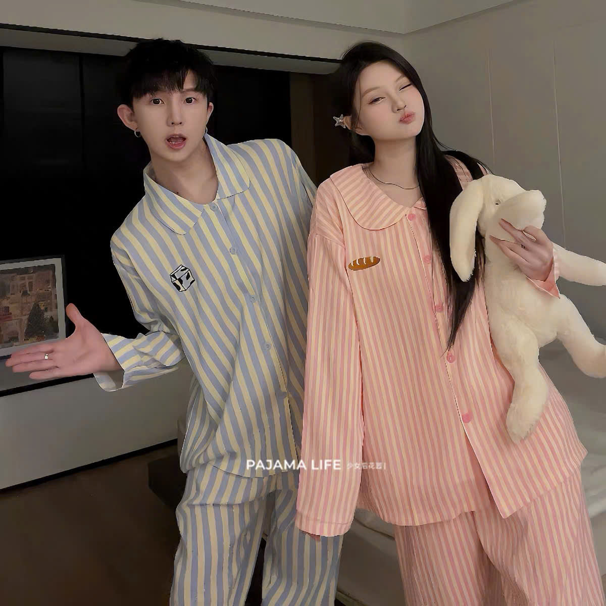 Pijama cặp đôi kẻ sọc xanh vàng - hồng vàng