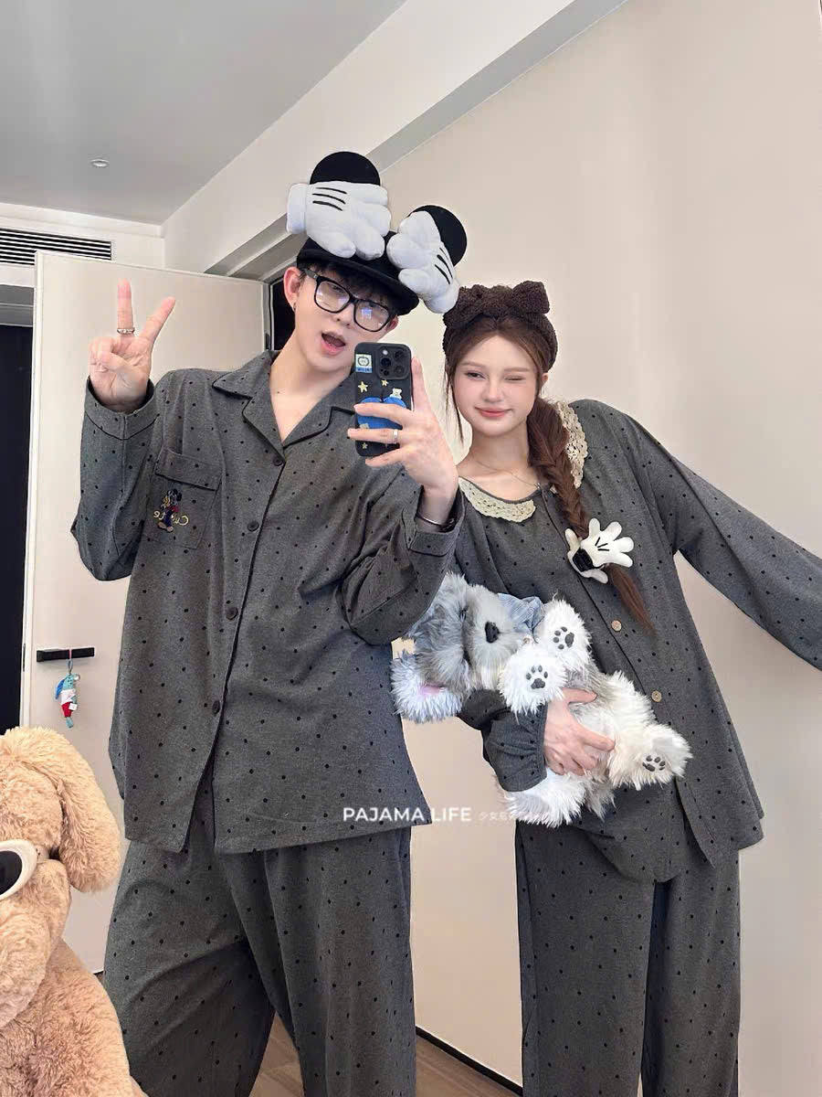 Pijama cặp đôi xám chấm bi
