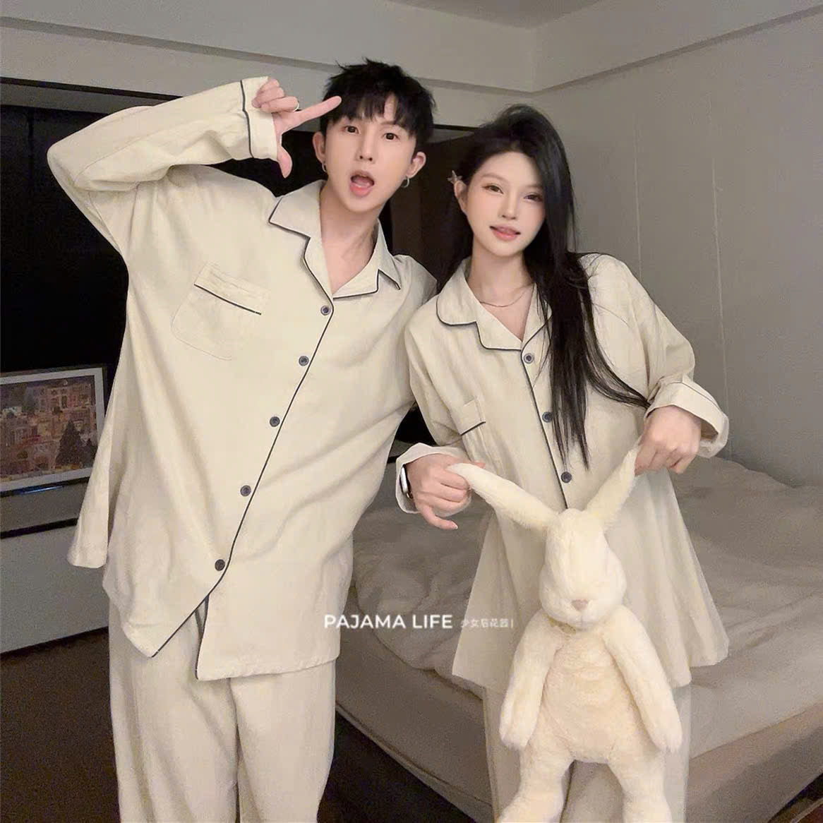Pijama cặp đôi form truyền thống be viền xám