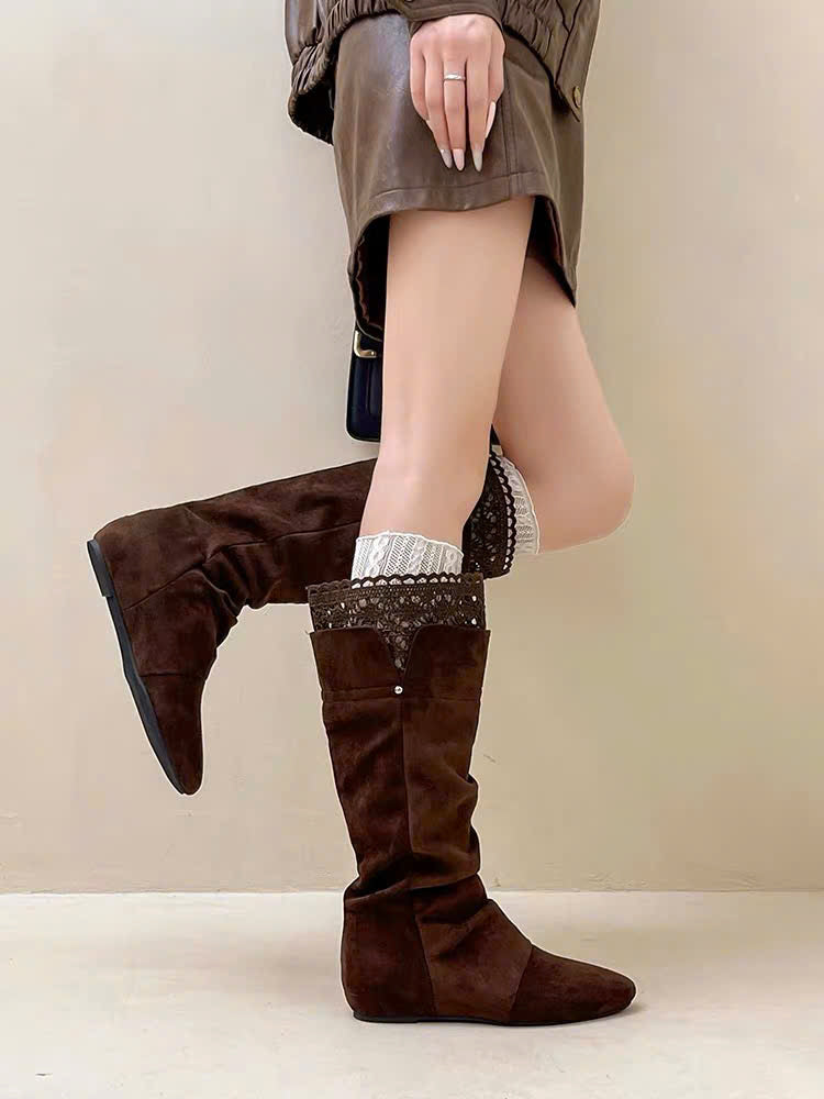 Boots da nhún cổ cao viền ren