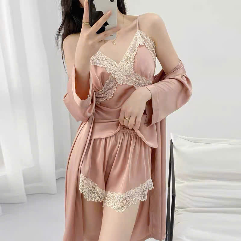 Bộ ngủ đùi 2 dây ren đắp chéo kèm áo choàng