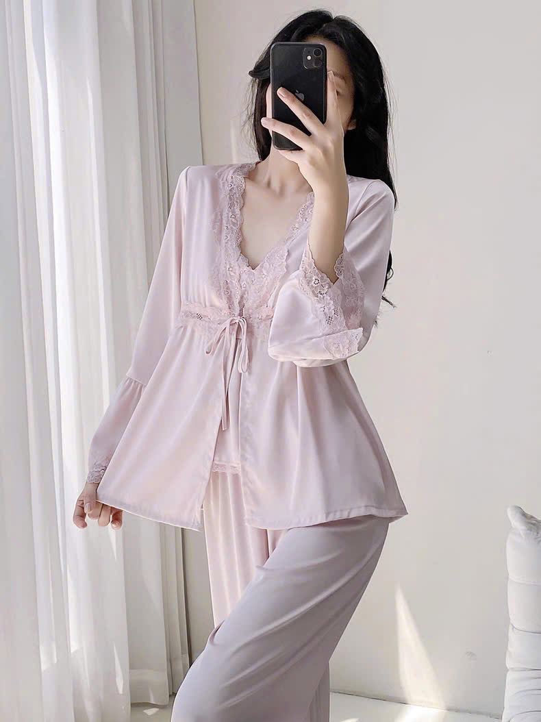 Bộ ngủ lụa 2 dây quần dài kèm áo choàng