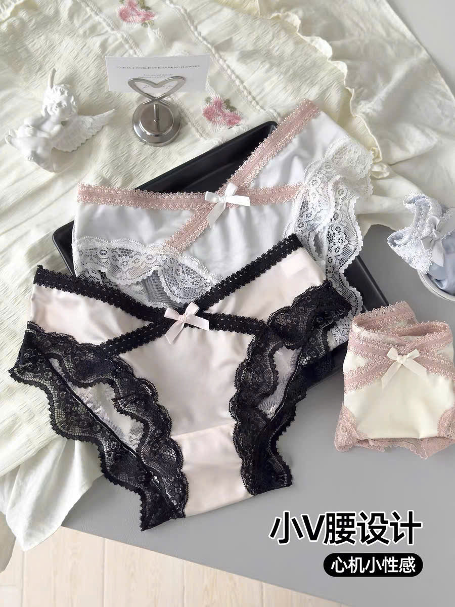 Quần lót nơ viền ren chéo siêu cuốn