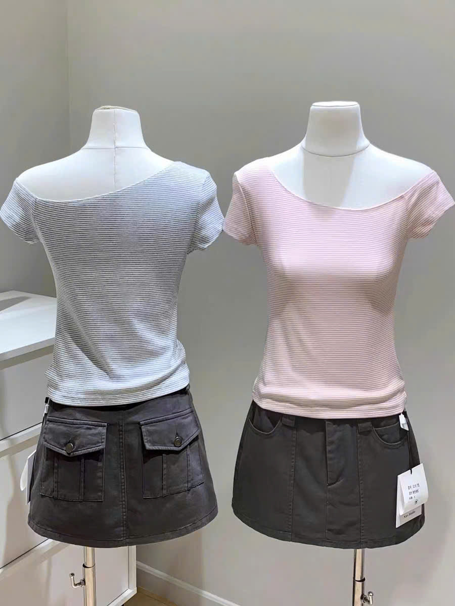 Chân váy ngắn kaki túi sau cá tính