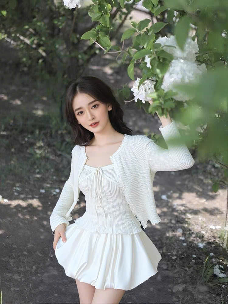 Chân váy lụa dáng bí phồng