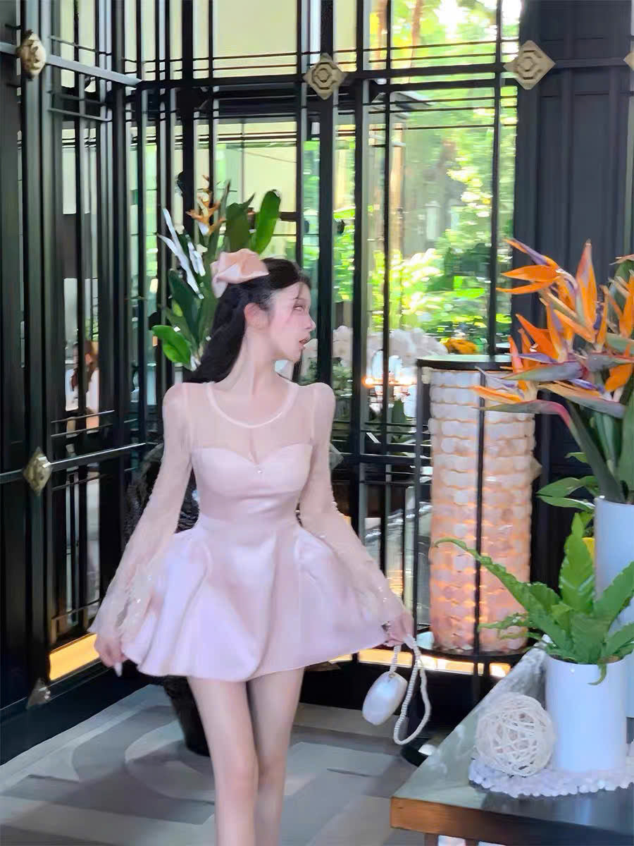 Đầm hổng tay dài phối ren tiểu thư
