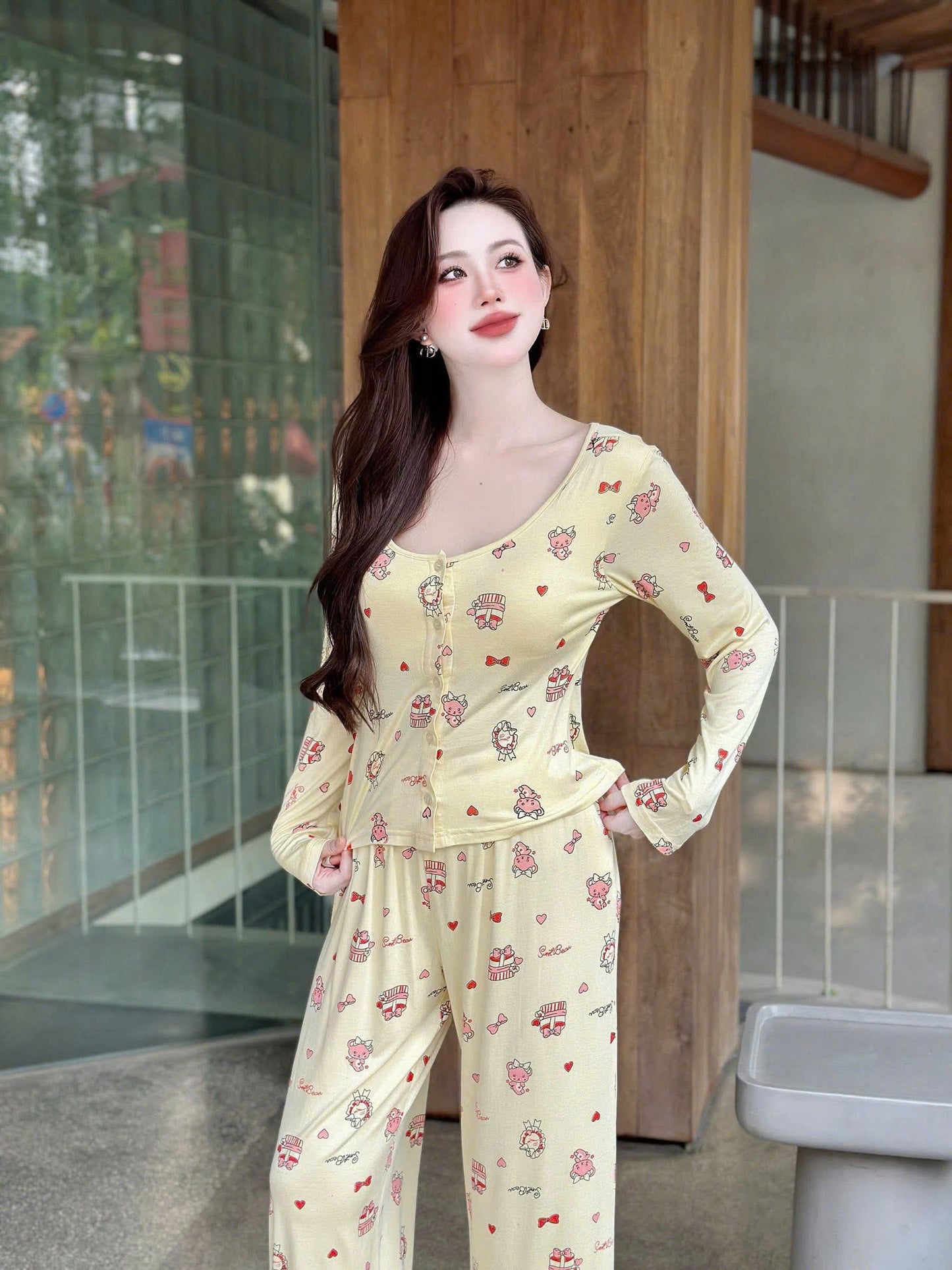 Bộ ngủ tay dài thun cổ tròn in hình dễ thương