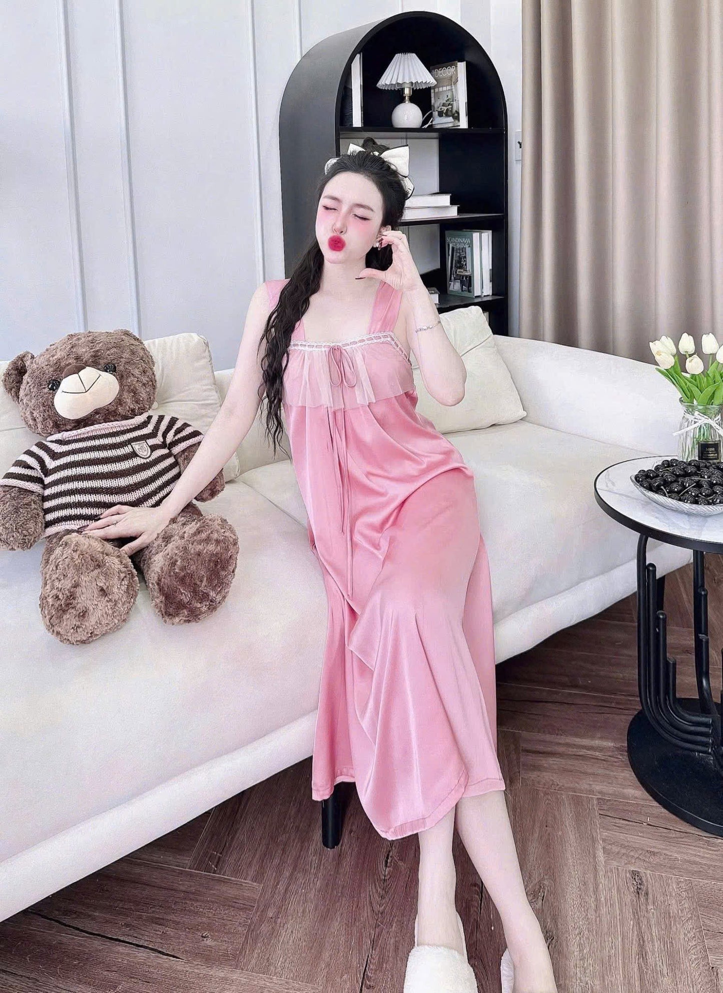 Đầm ngủ 2 dây tơ tằm tiểu thư ren ngực
