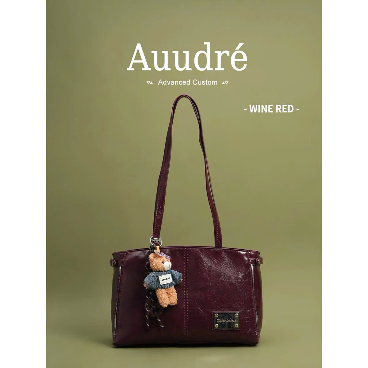Túi da trơn đeo vai Auudré basic charm gấu bông