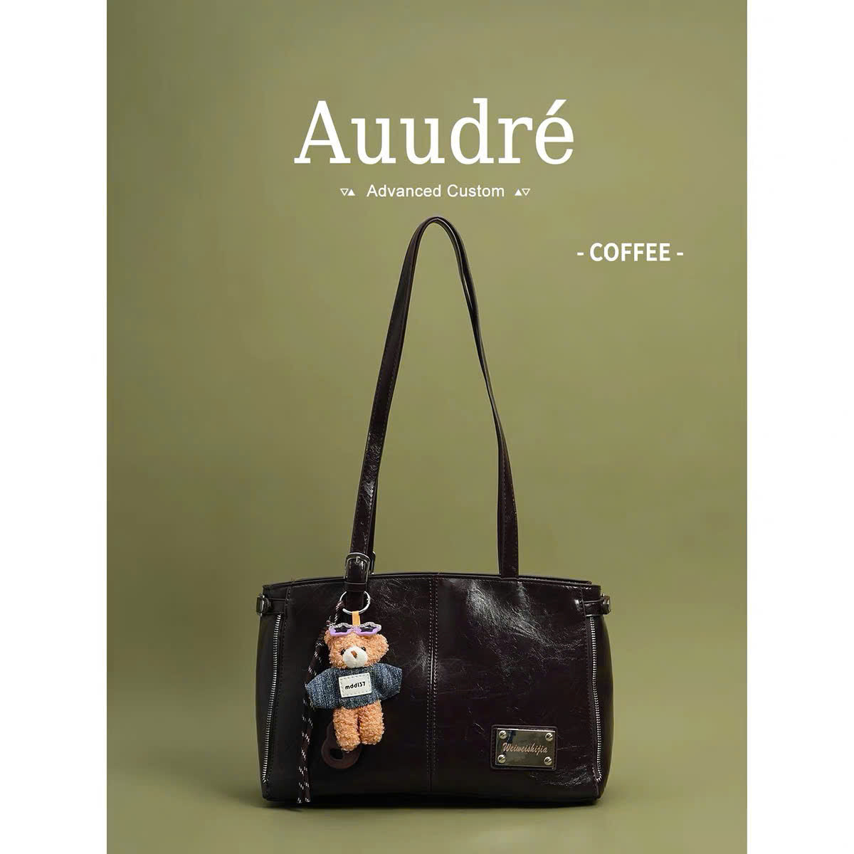 Túi da trơn đeo vai Auudré basic charm gấu bông