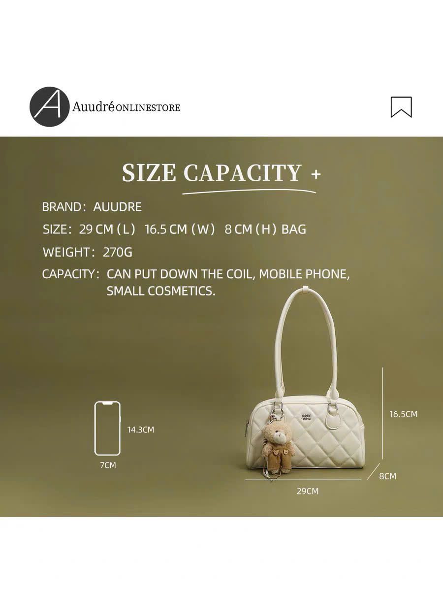 Túi chubby đeo vai Auudré dập nổi charm gấu bông