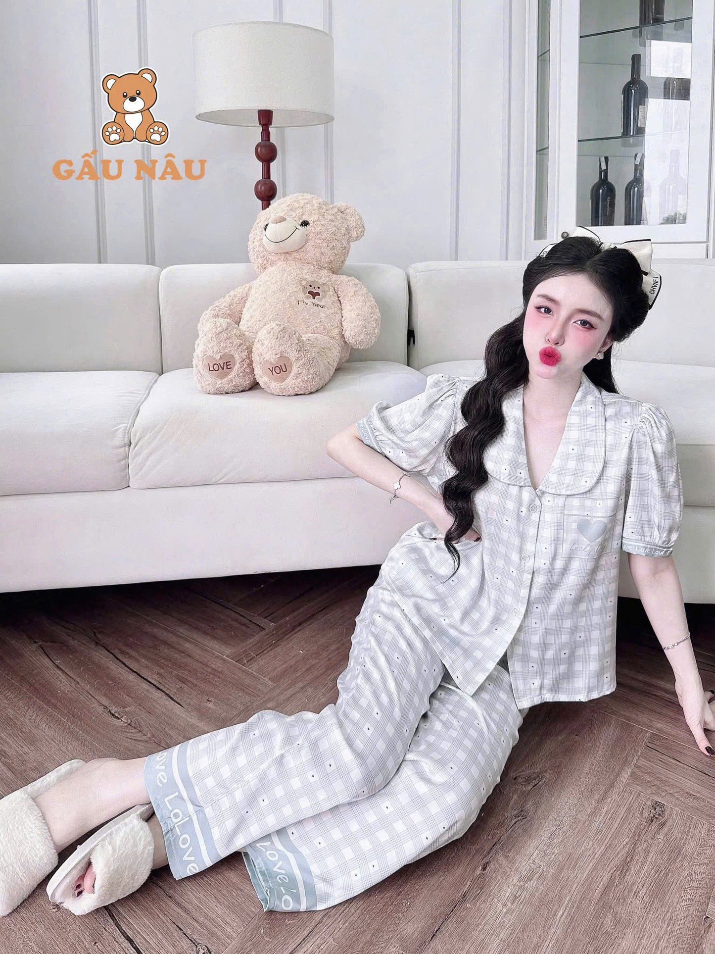 Bộ ngủ tay ngắn phồng Teddy cổ sen viền lé lụa