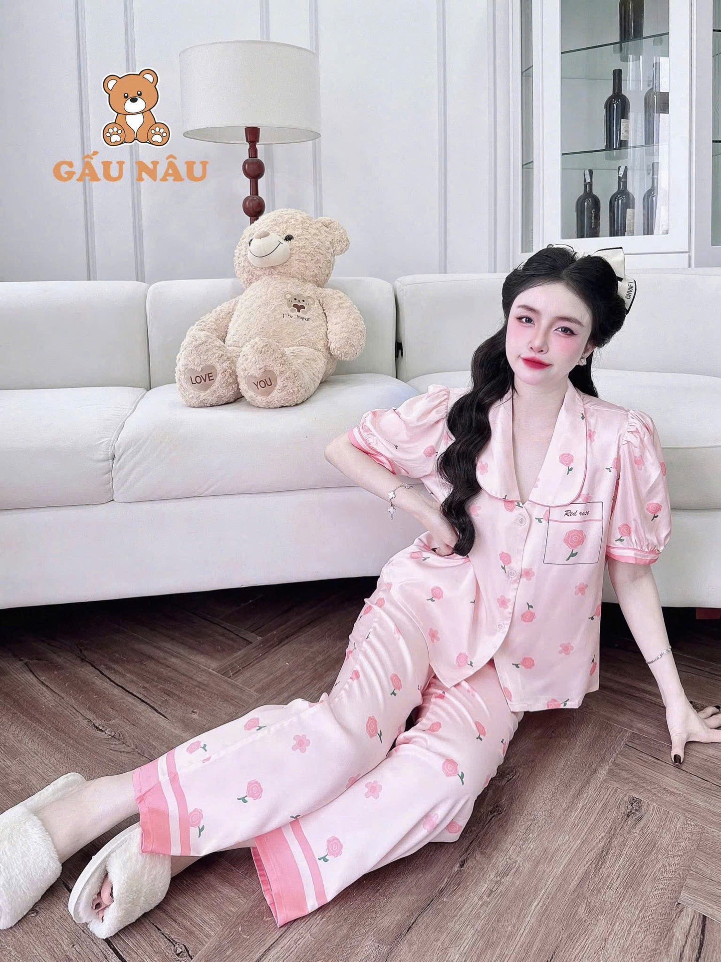 Bộ ngủ tay ngắn phồng Teddy cổ sen viền lé lụa