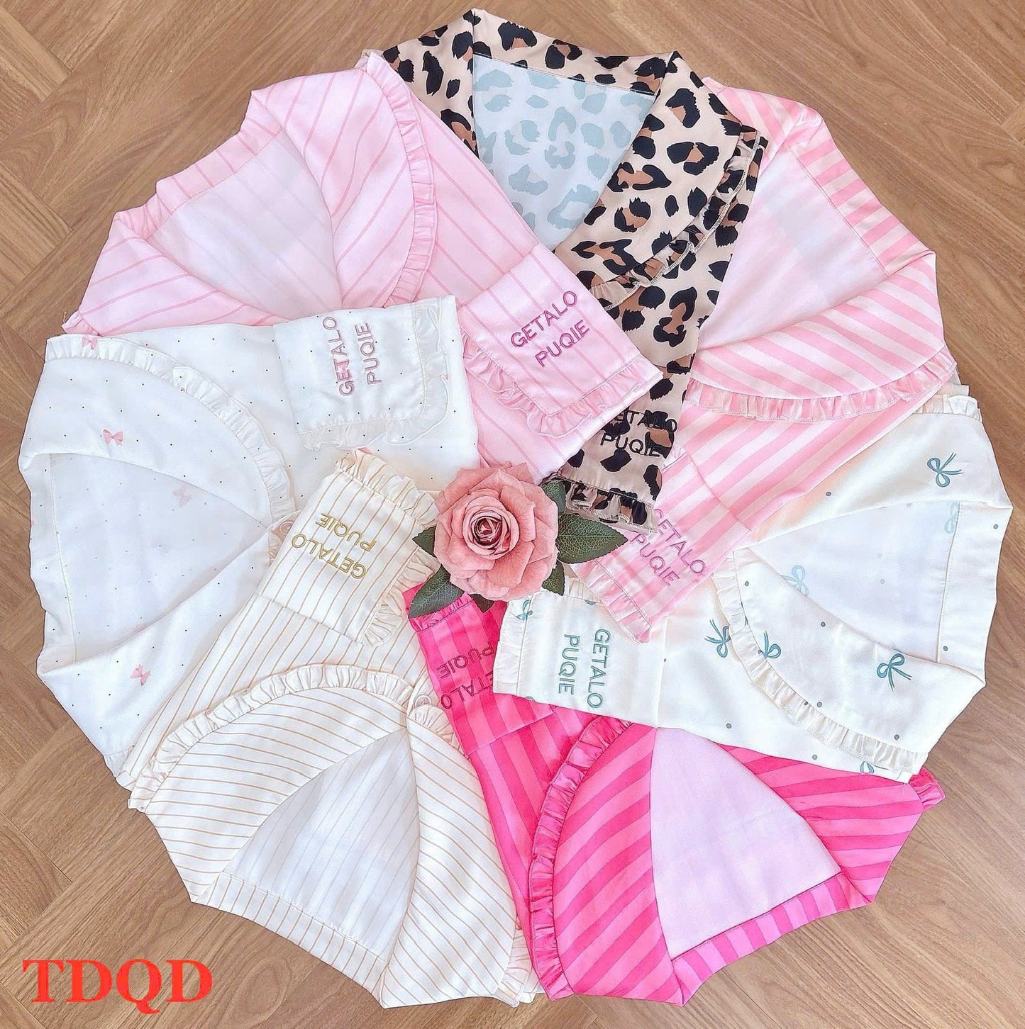 Bộ ngủ pijama cổ sen chất lụa latin dưới 65kg