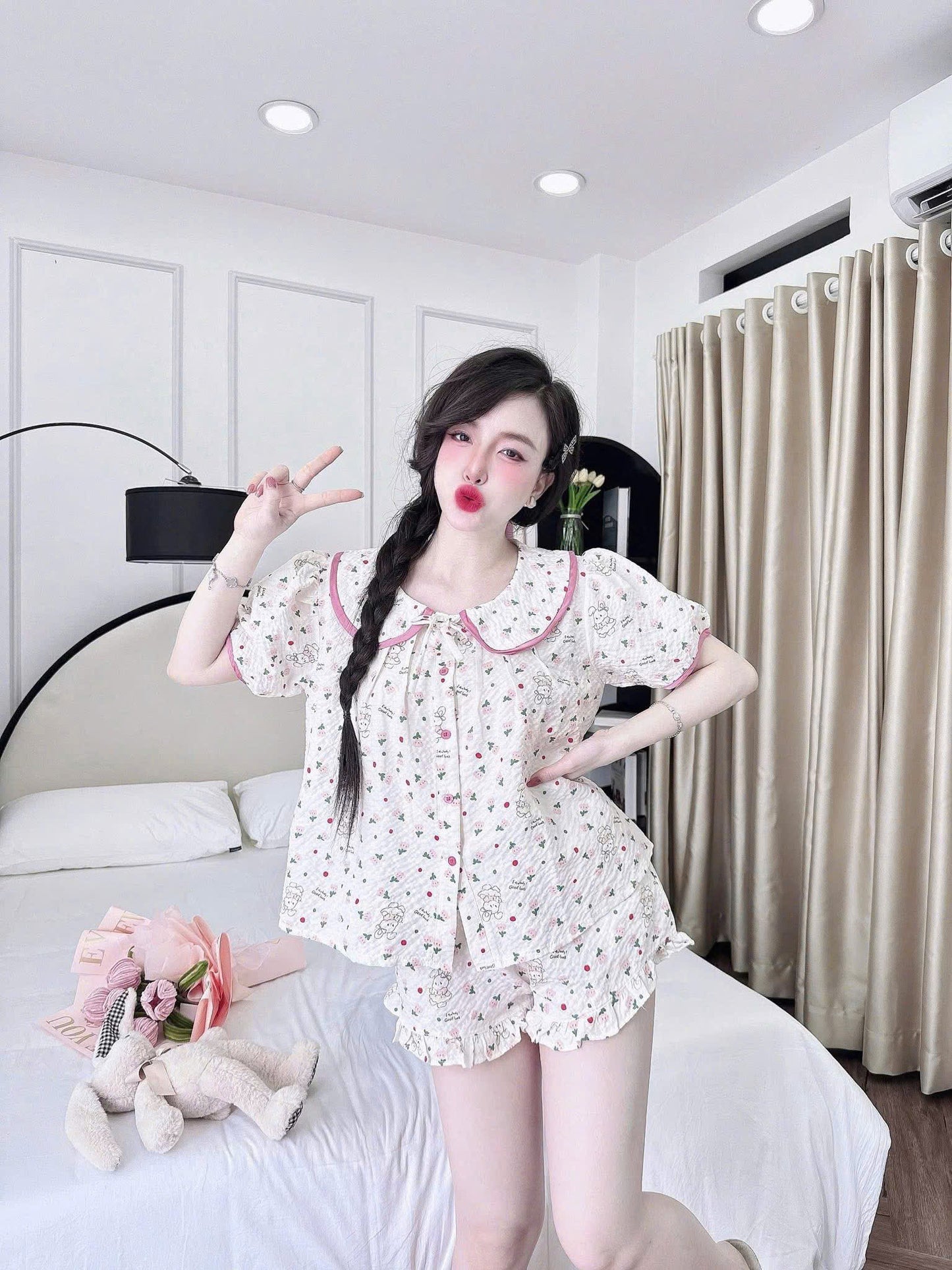 Bộ ngủ đùi xốp tiểu thư cổ sen bèo