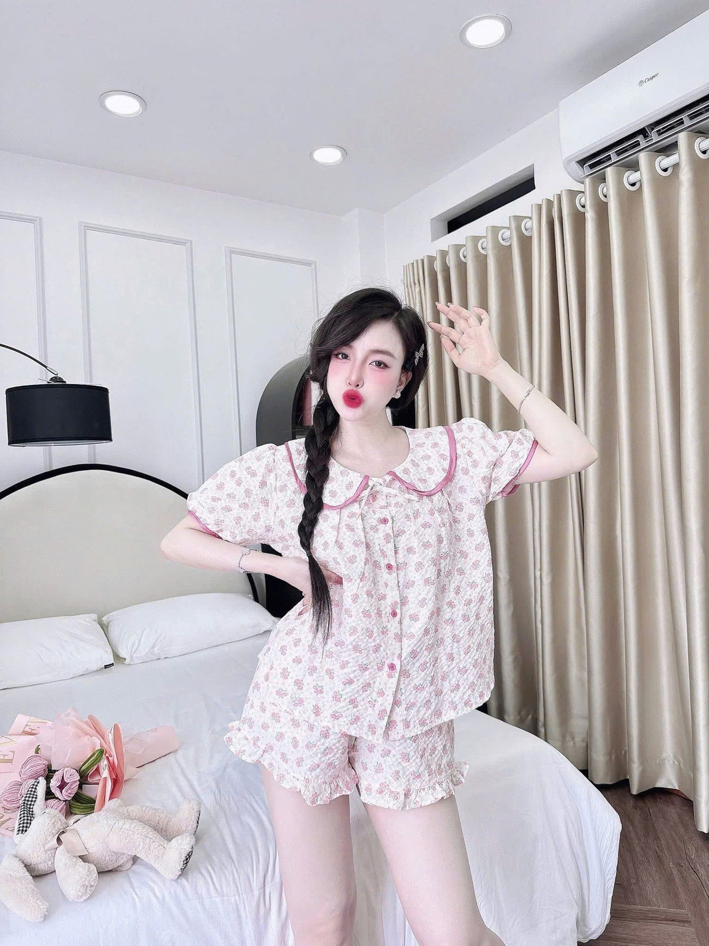 Bộ ngủ đùi xốp tiểu thư cổ sen bèo
