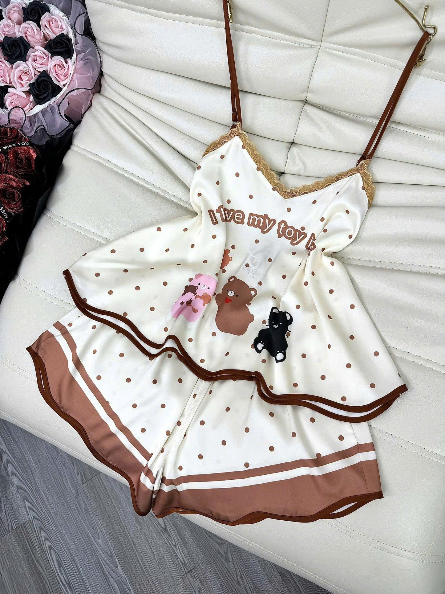 Bộ ngủ 2 dây đùi sexy lụa latin phối ren