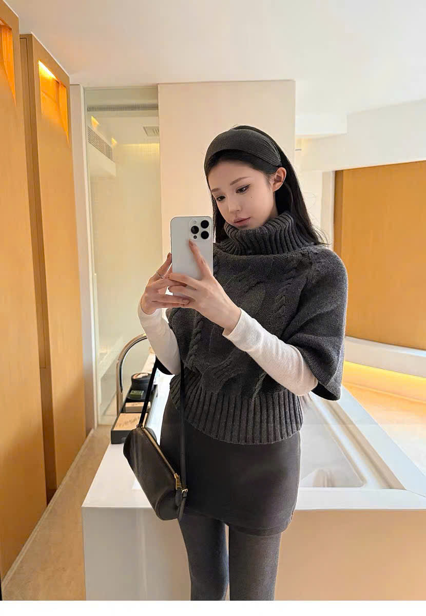 Áo len cổ cao tay lỡ ống rộng dày dặn