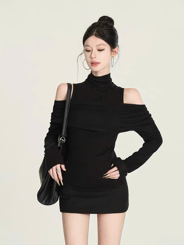 Áo thun cổ lọ tay dài khoét vai form vừa vặn