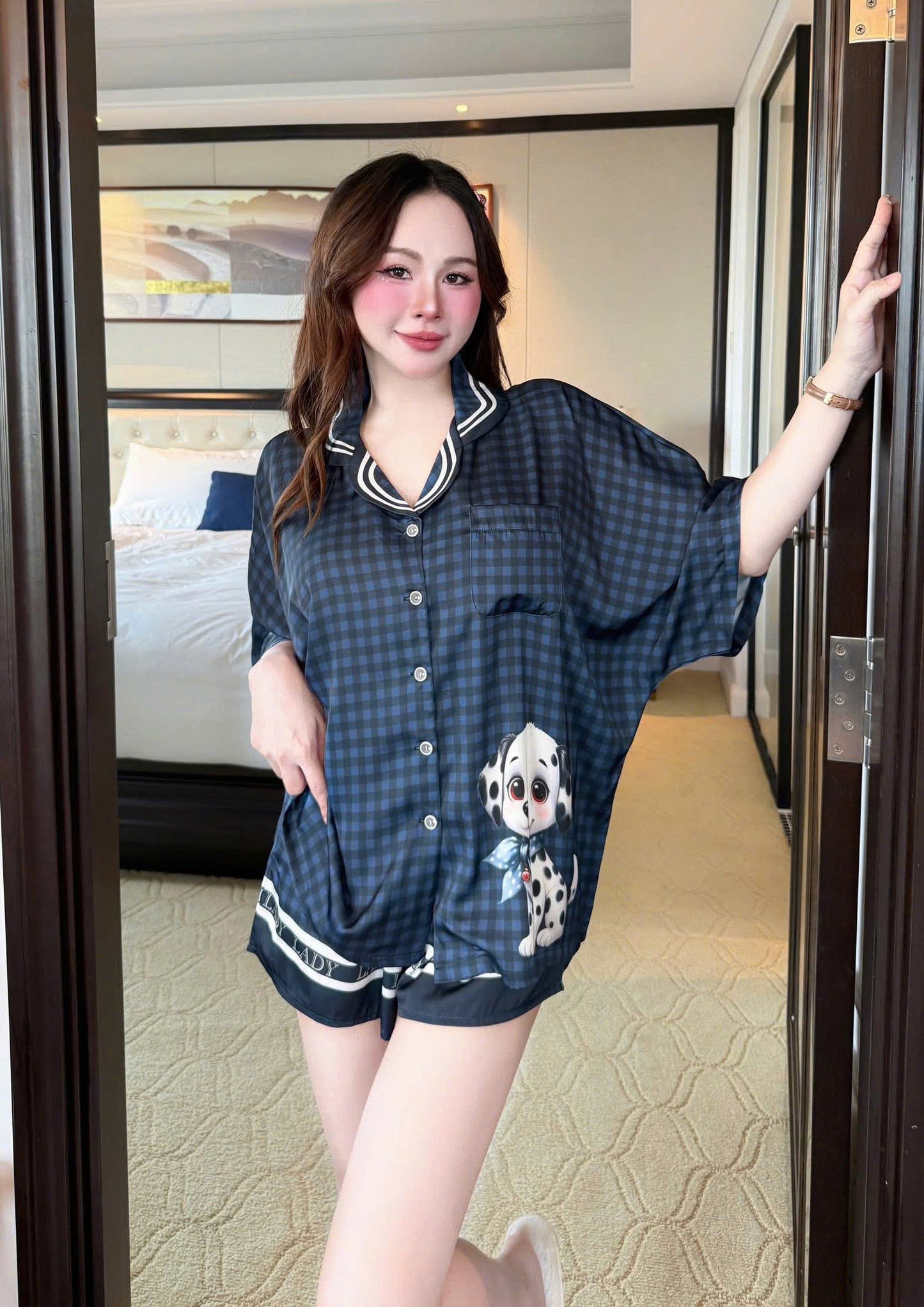 Bộ ngủ quần short cánh dơi cổ pijama