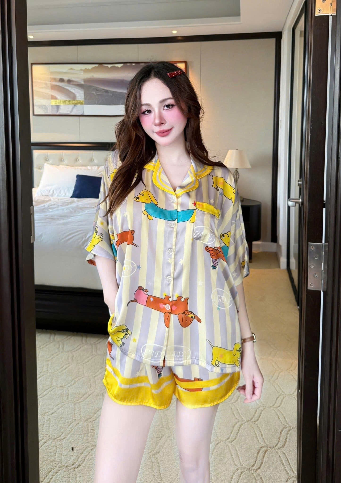 Bộ ngủ quần short cánh dơi cổ pijama