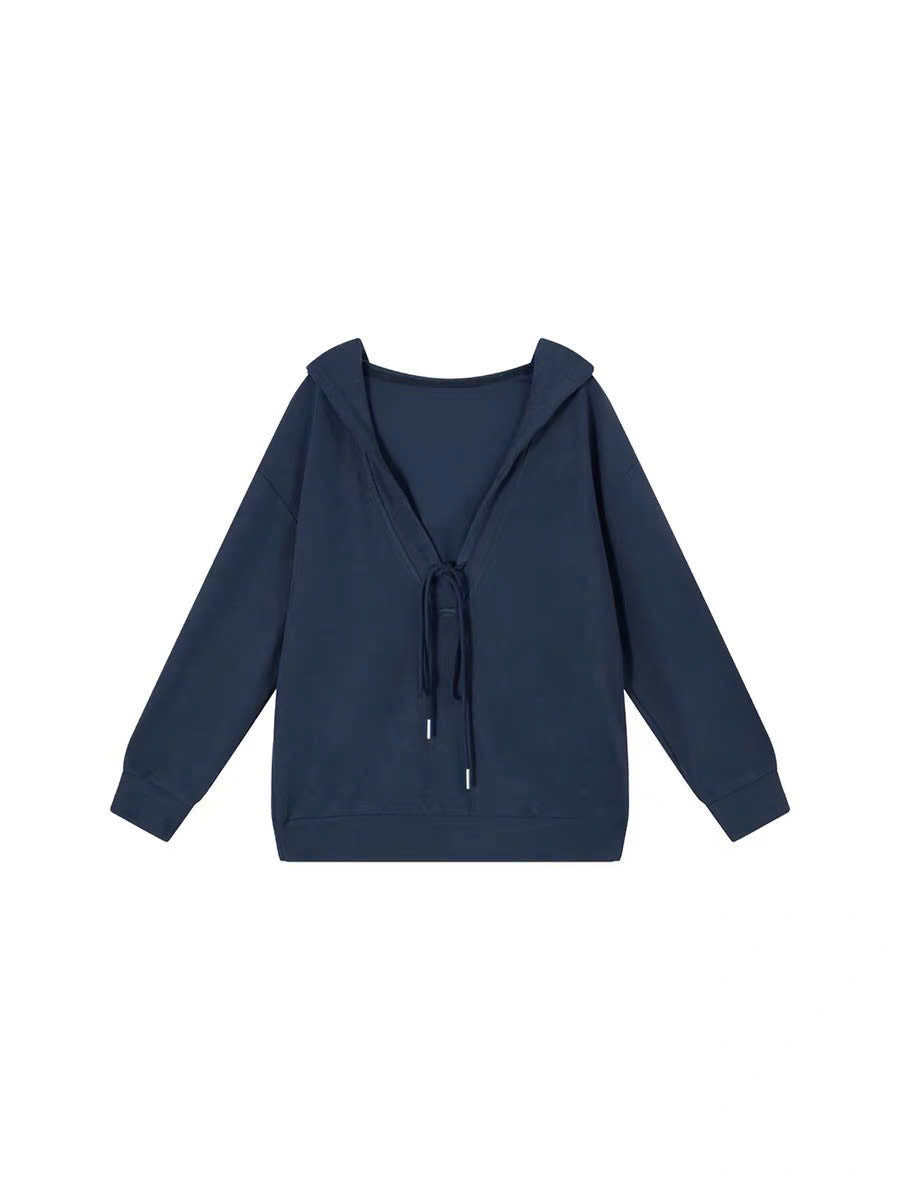 Set áo yếm sọc ngang và sweater cổ V dây rút