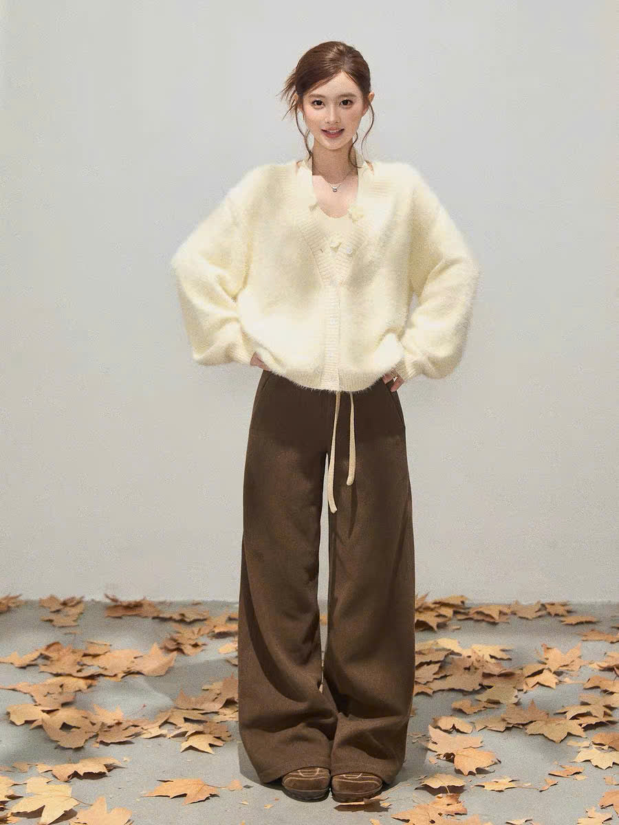 Set áo yếm len đính hoa và cardigan len lông màu kem (có tách lẻ)