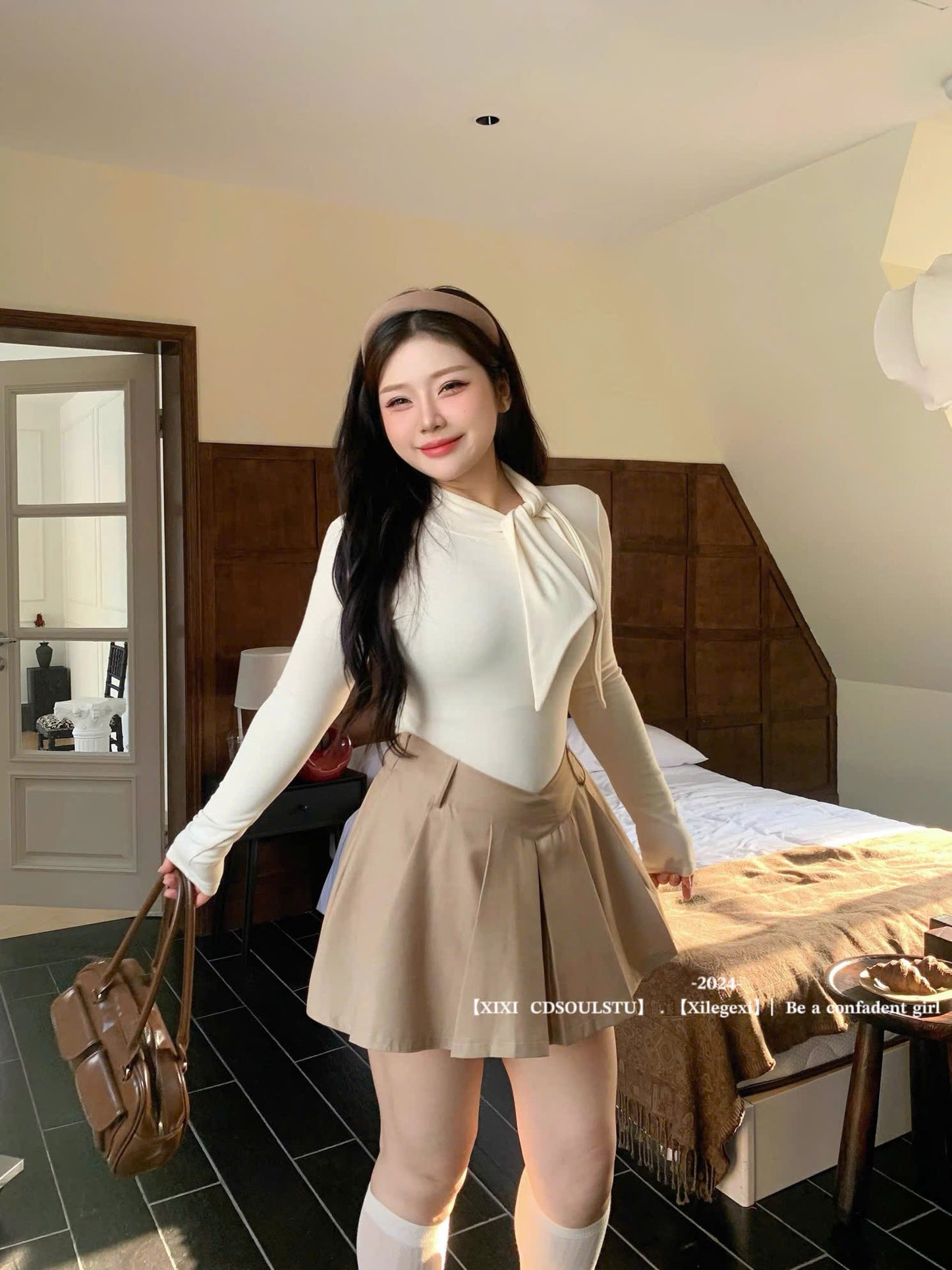 (Có Bigsize) Set áo tay dài cổ thắt khăn và chân váy xếp ly