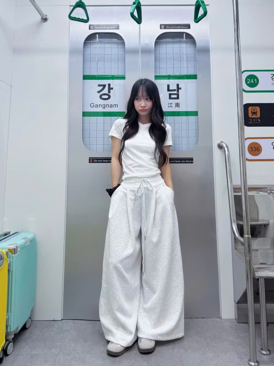 Quần nỉ ống rộng lưng cao dây rút Bycamcam local brand Việt Nam