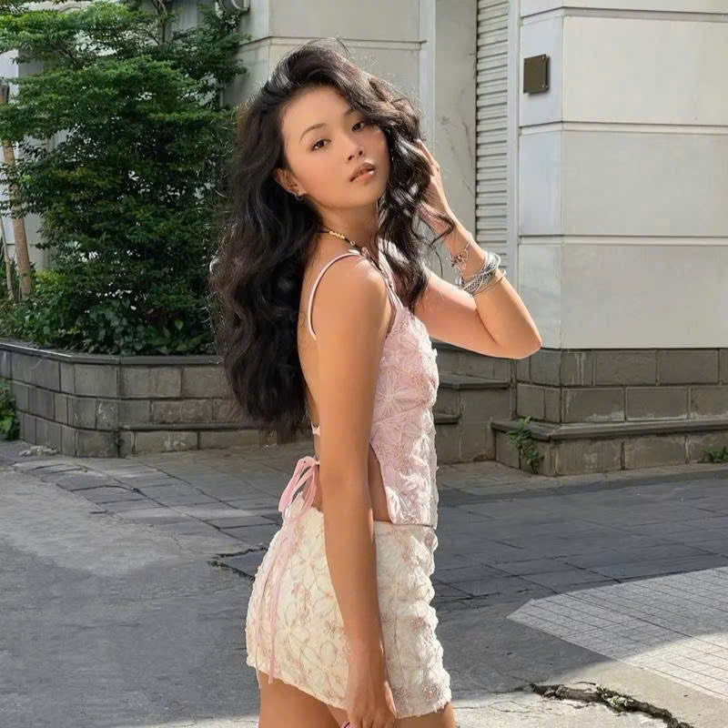 Áo 2 dây hở lưng đính cườm hoa local brand Việt Nam
