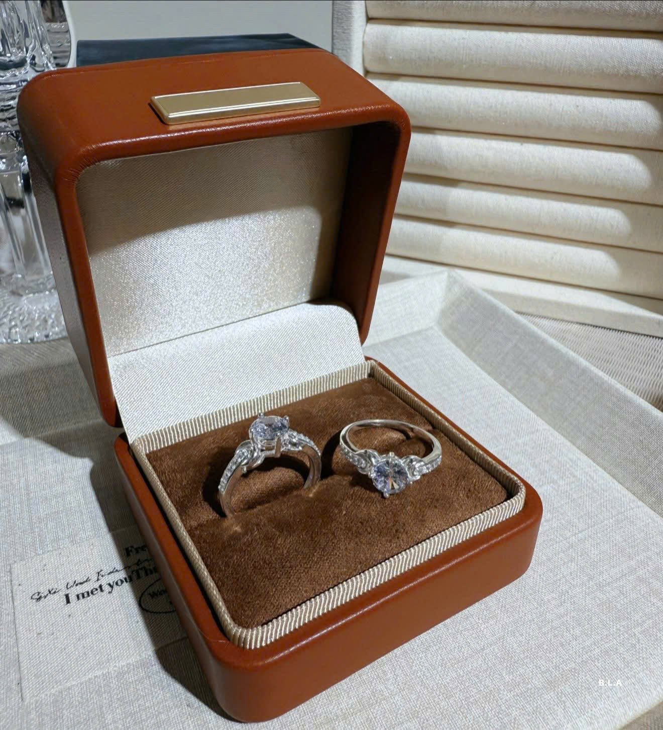 Nhẫn bạc xinh đá sáng nhiều size làm theo ni tay