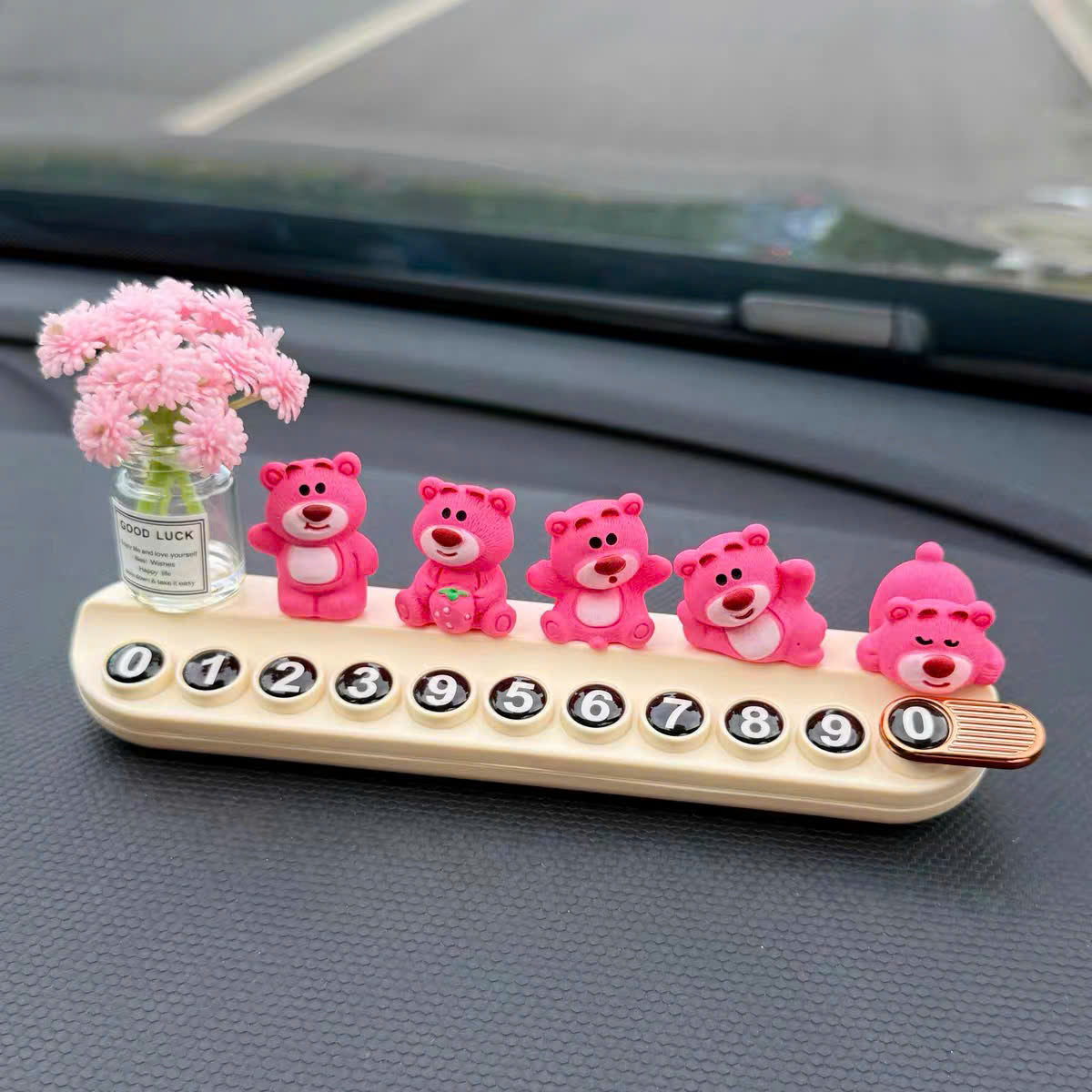 Set dán xe gấu dâu và bảng số điện thoại