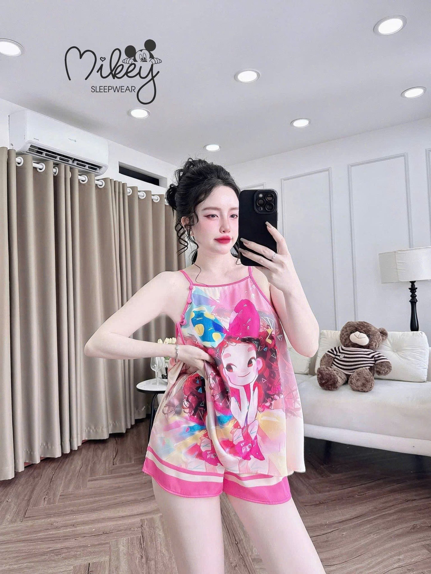 Bộ ngủ hoa 2 dây quần đùi Mikey yếm lụa latin dưới 60kg
