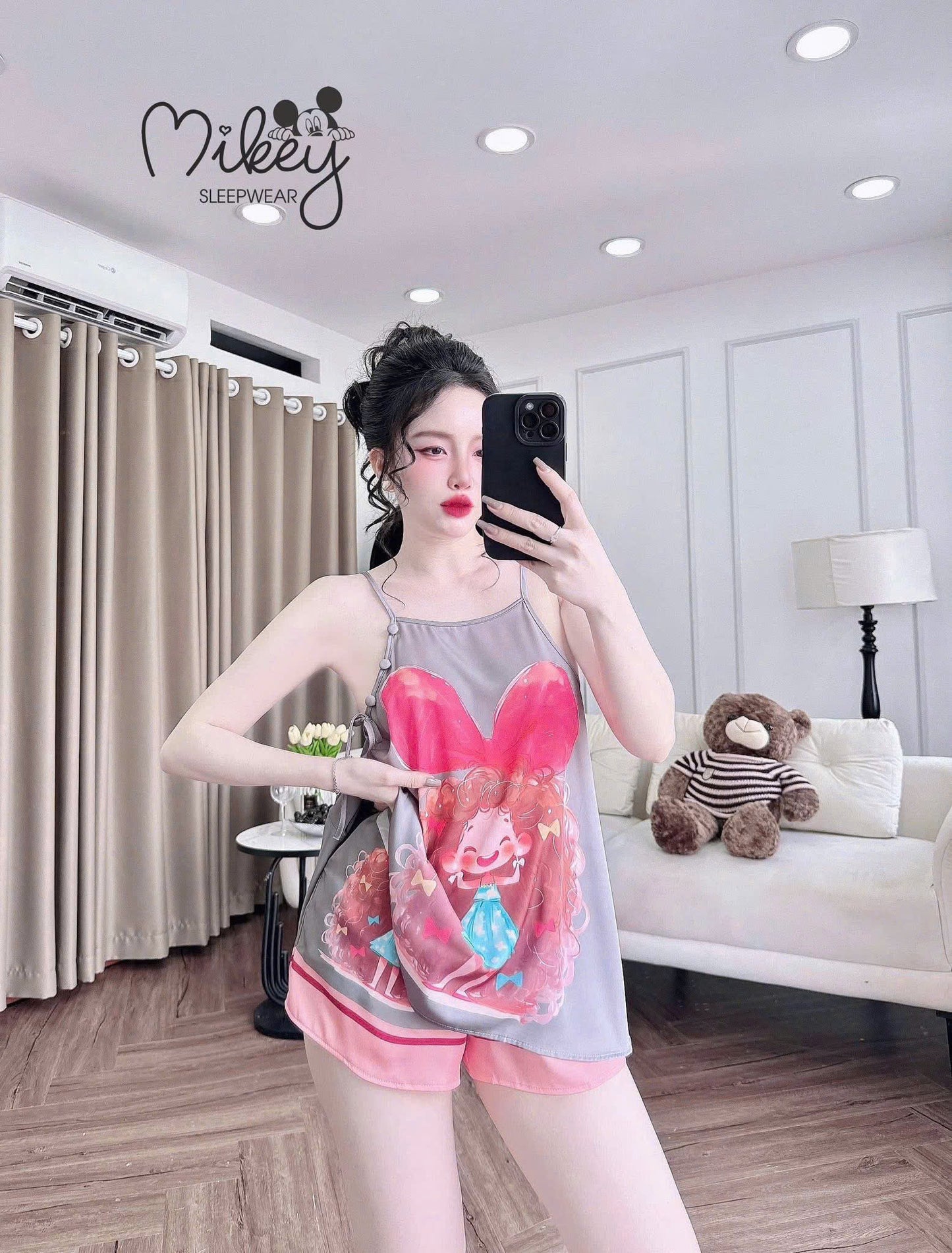 Bộ ngủ hoa 2 dây quần đùi Mikey yếm lụa latin dưới 60kg